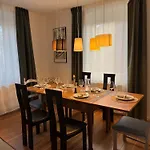 Apartamento Historie Trifft Moderne *