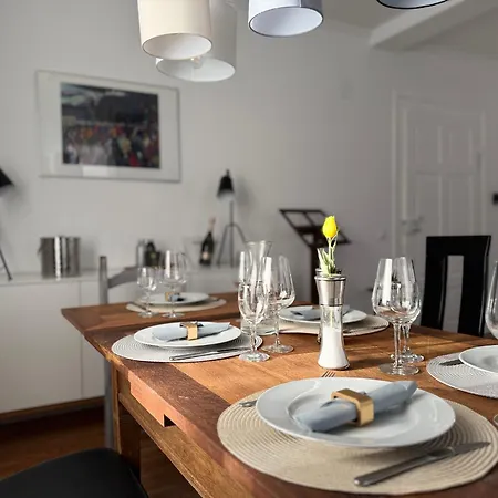 Historie Trifft Moderne *