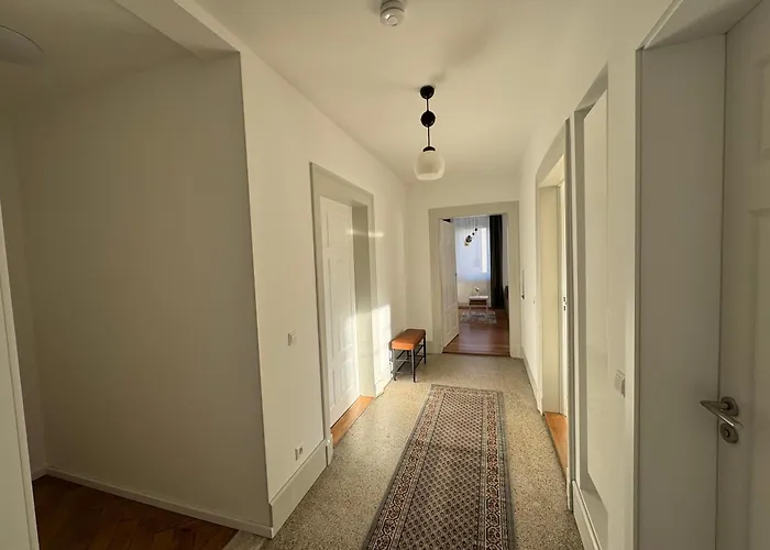 Historie Trifft Moderne 公寓 *